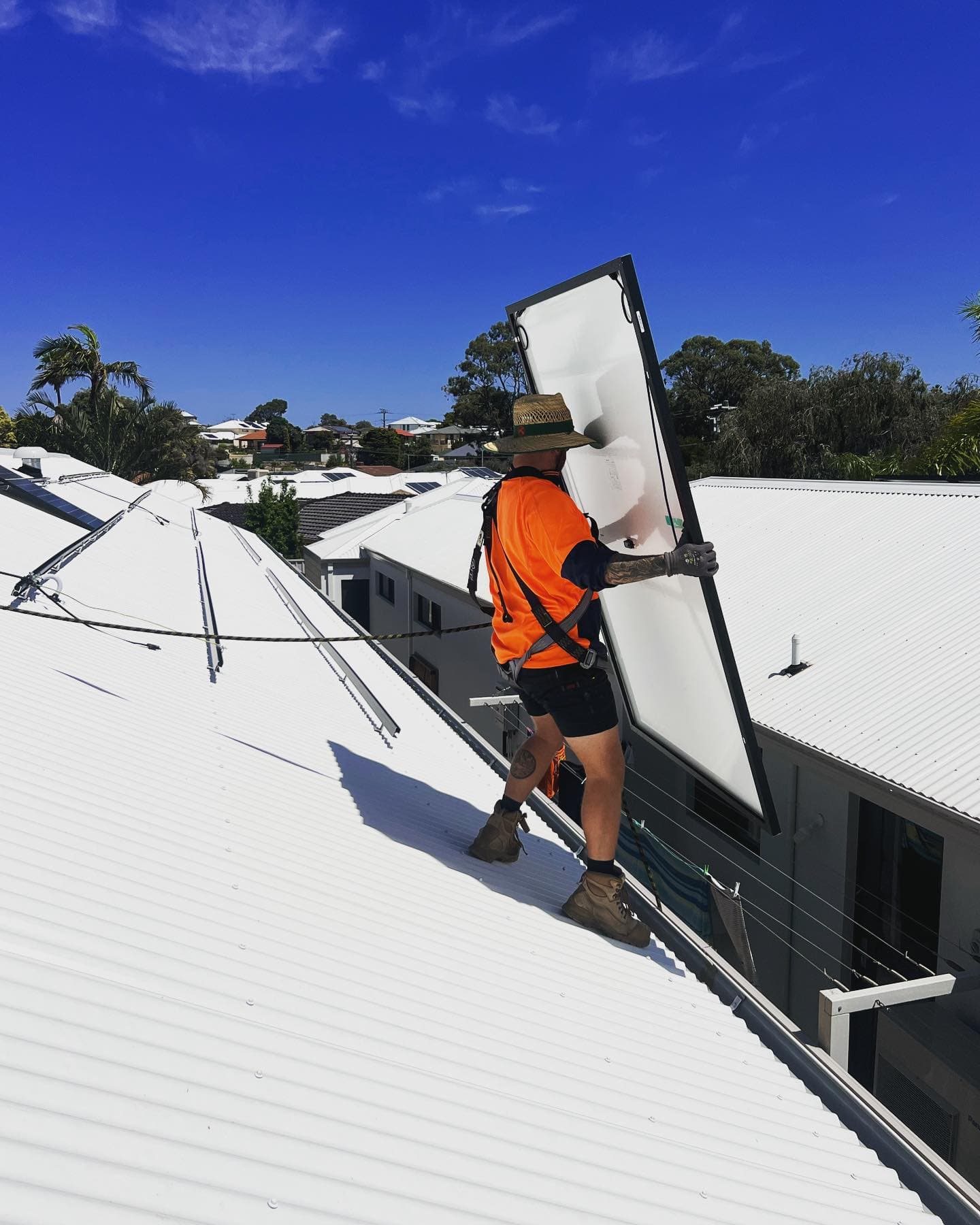 Dan Kohn installing solar in Perth