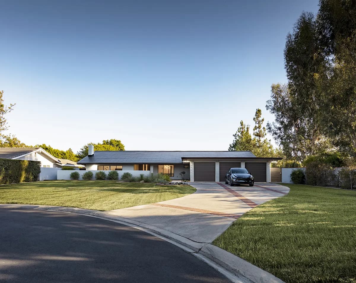Tesla Solar Panels - Solar Roof